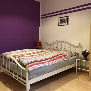Apartment Harras München